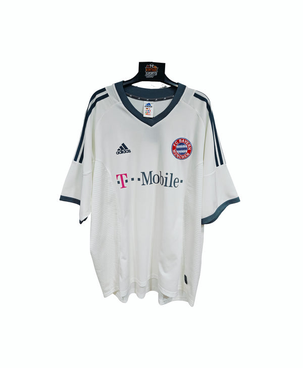 FC Bayern Munich Away Football Shirt 2002-2004