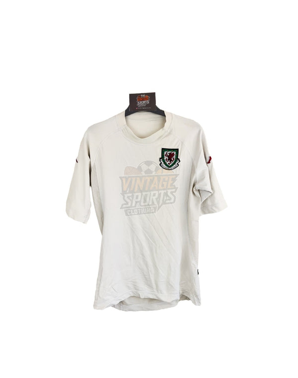 Wales Away Football Shirt 2004-2006