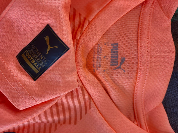 Manchester City 2022-2023 Goalkeeper Football Shirt