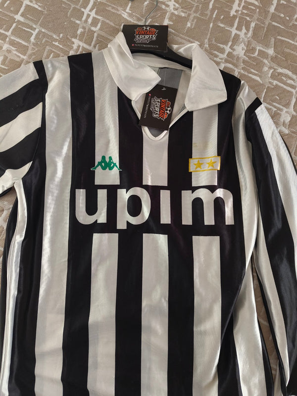 Juventus FC 1991-1992 Home Football Shirt