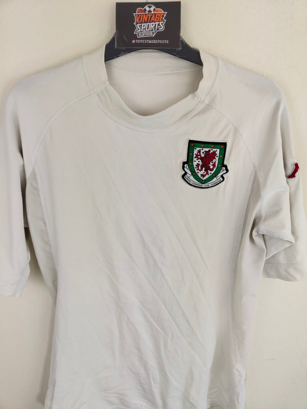 Wales Away Football Shirt 2004-2006
