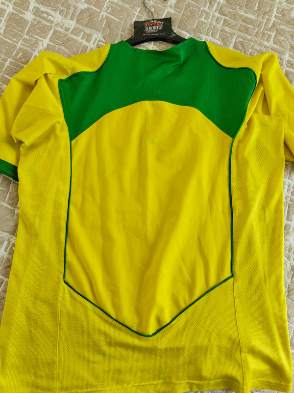 Brazil Home Football Shirt 2004-2006 (M)