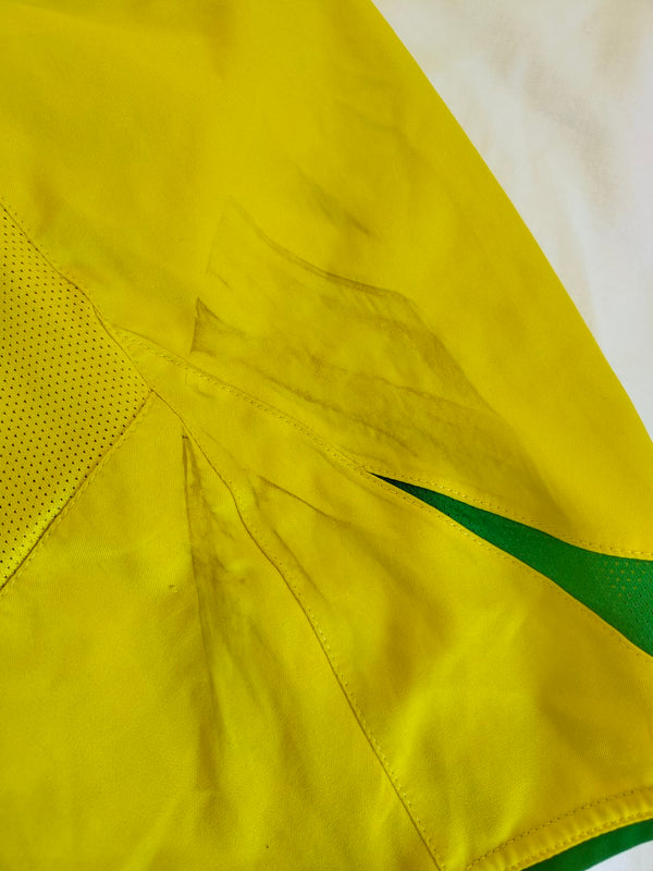 Brazil Home Football Shirt 2004-2006 (M)