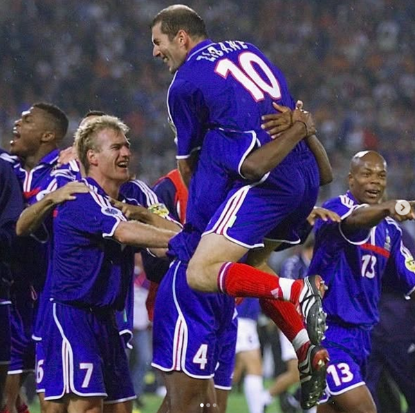 <p>National Teams</p>