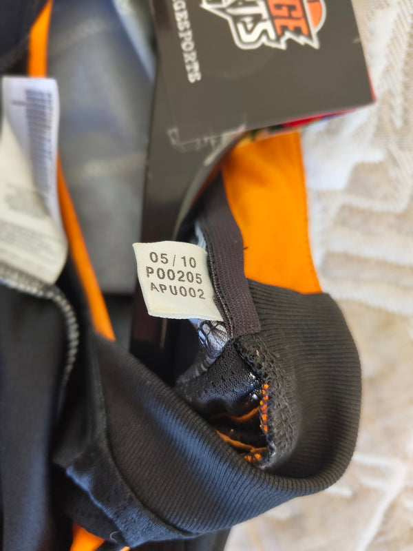 Chelsea FC Away Football Shirt 2010-2011 #11 Drogba