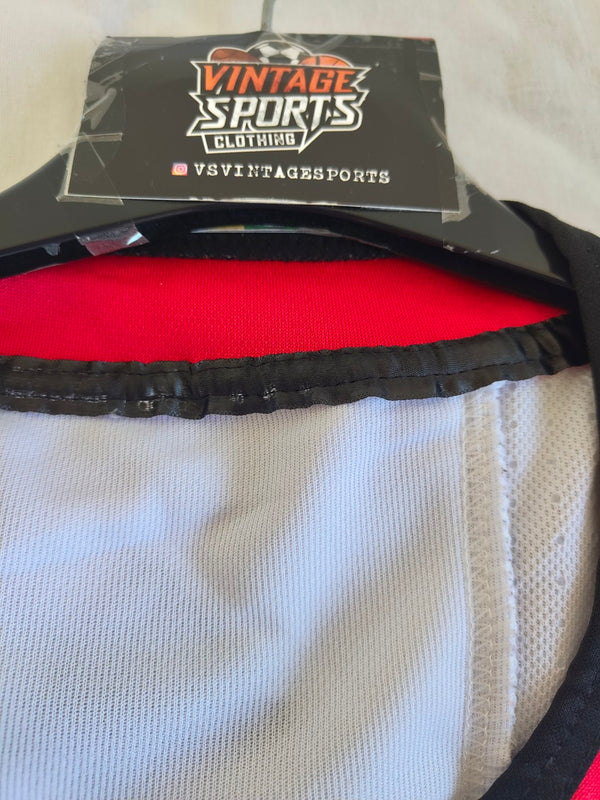 Chicago Blackhawks NHL Fight Strap Ice Hockey Jersey 2010s (46) 19 Toews