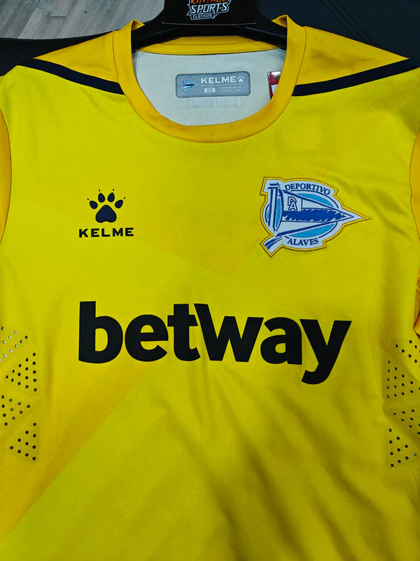 Deportivo Alaves Goalkeeper Football Shirt 2019-2020 (XS)