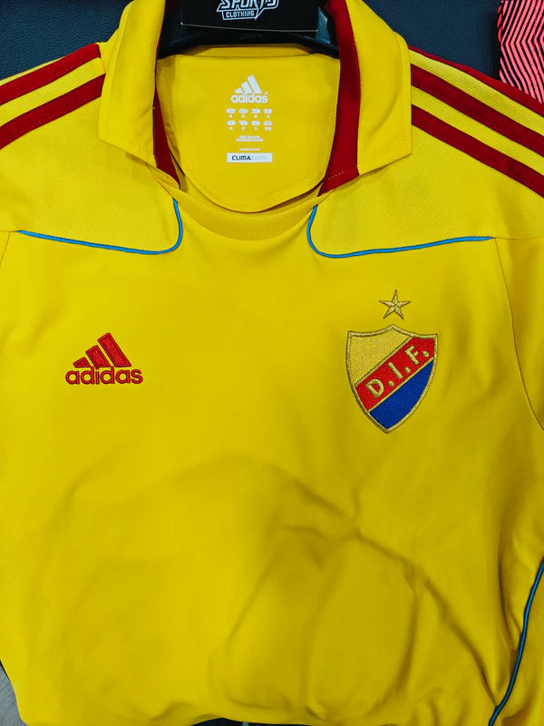 Djurgardens IF Long Sleeve Away Football Shirt 2010-2011 (M)