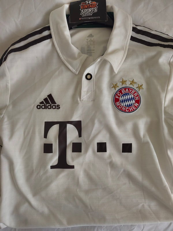 FC Bayern Munich Away Football Shirt 2013-2014 (S)