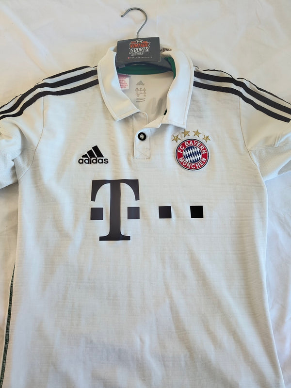 FC Bayern Munich Away Football Shirt 2013-2014 (Youths)