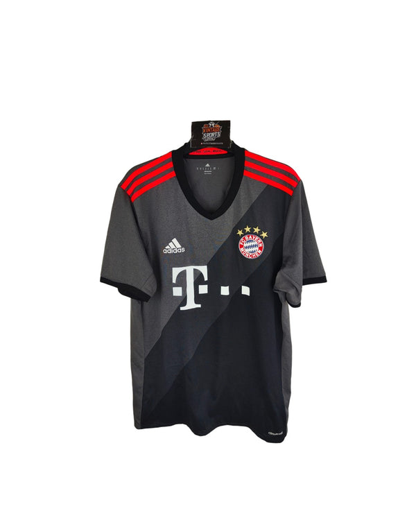 FC Bayern Munich Away Football Shirt 2016-2017 (M)