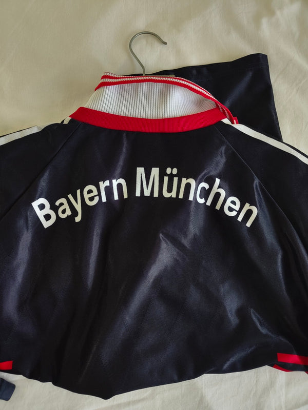 FC Bayern Munich Home Football Shirt 1997-1999 (XL)