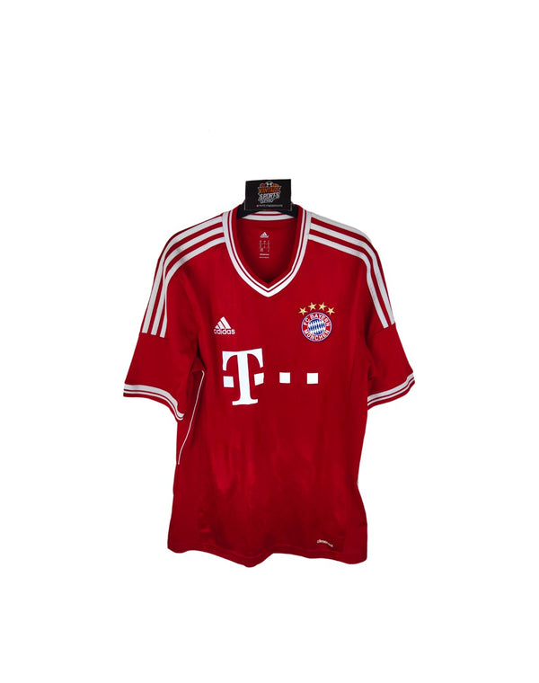 FC Bayern Munich Home Football Shirt 2013-2014 (M) 7 Ribery