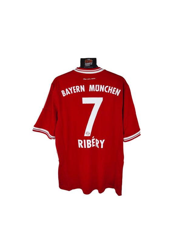 FC Bayern Munich Home Football Shirt 2013-2014 (M) 7 Ribery