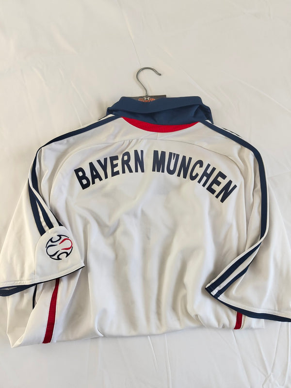 FC Bayern Munich Signed Away Football Shirt 2006-2007 (M) Philipp Lahm