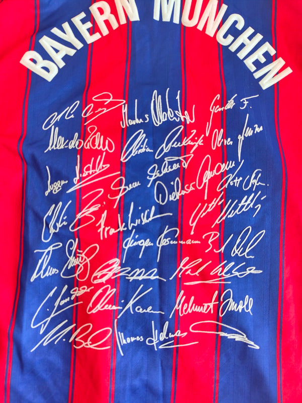 FC Bayern Munich Signed Home Football Shirt 1995-1996 (S)
