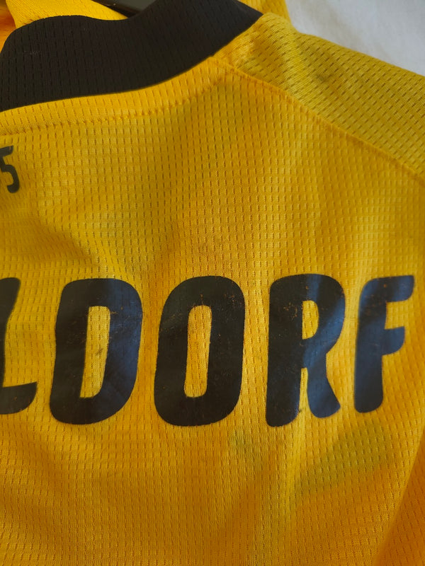 Fortuna Dusseldorf Third Football Shirt 2011-2012 (M)