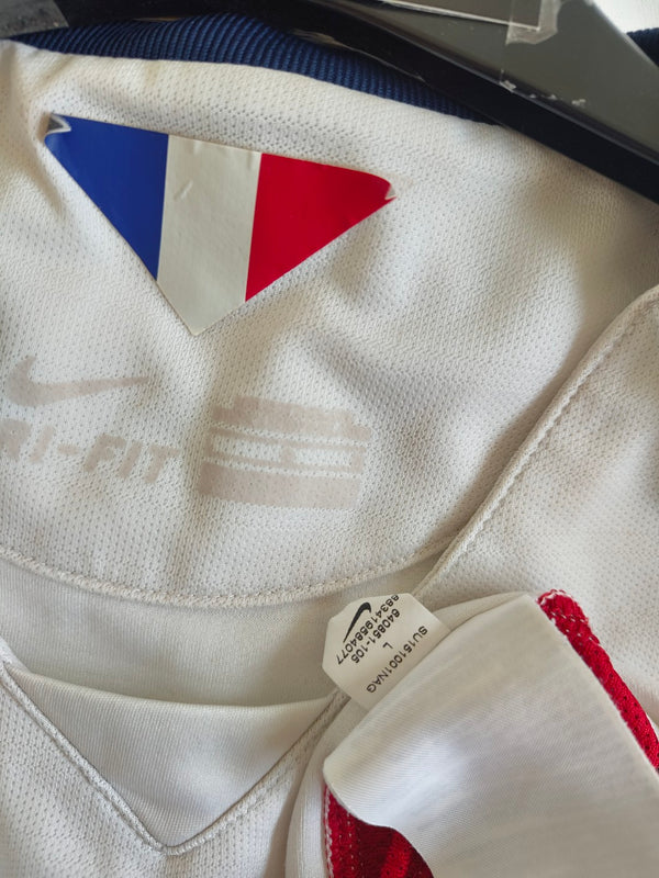 France Away Football Shirt 2015-2016 (L)