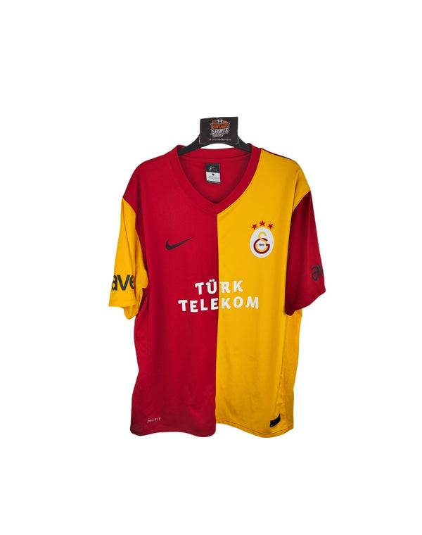 Galatasaray SK Home Football shirt 2011-2012 (L) 10 Felipe Melo