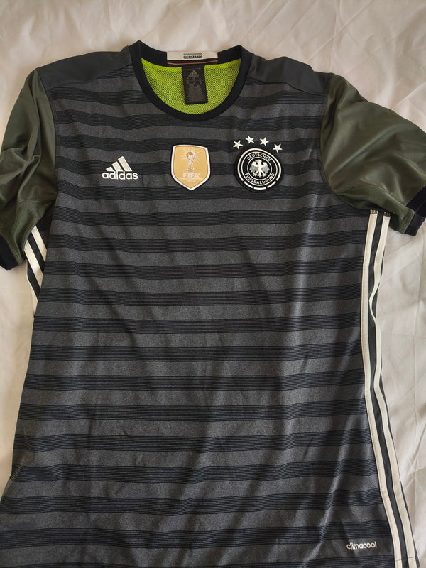 Germany Away Football Shirt 2016-2017 (XL)