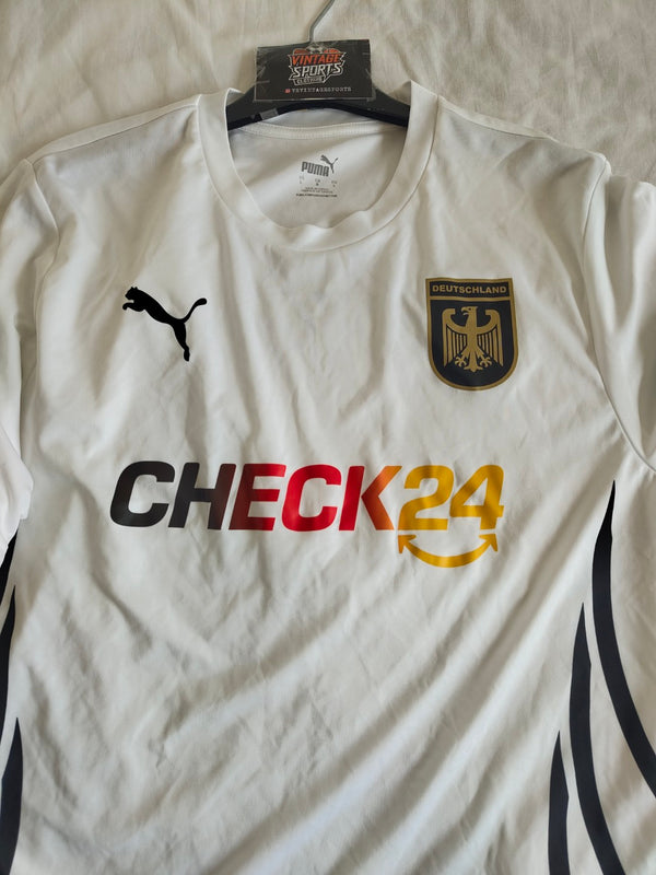 Germany Football Shirt 2024 (L)