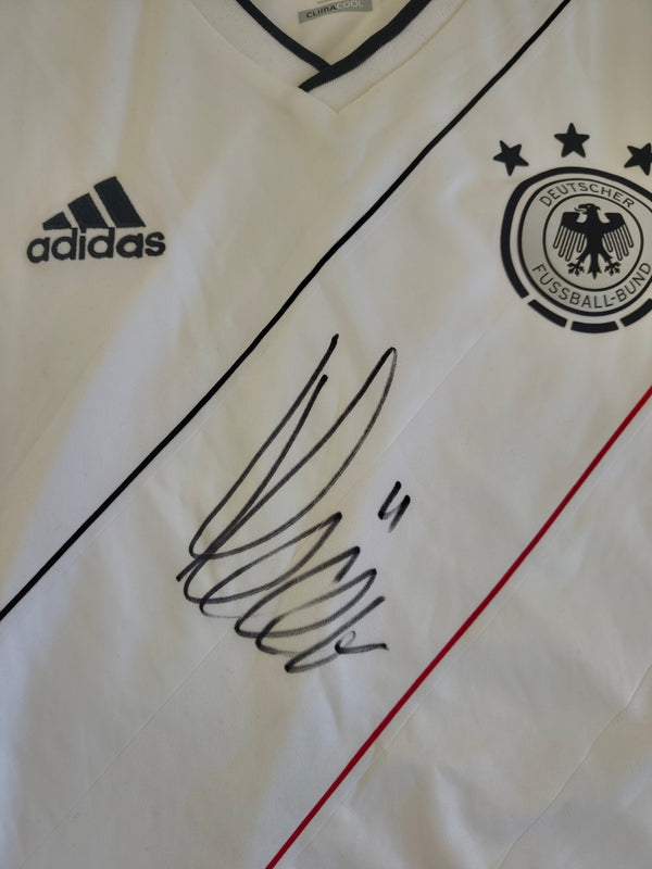 Germany Signed Home Football Shirt 2012-2014 (M) Thomas Muller