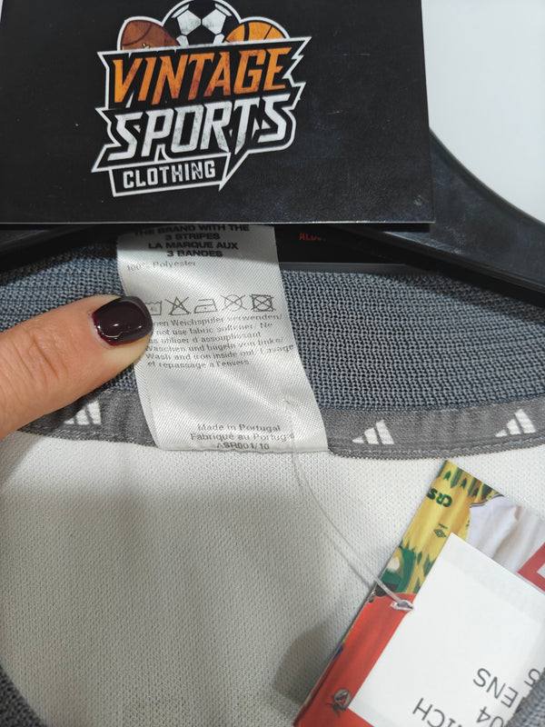 FC Bayern Munich Away Football Shirt 2002-2004