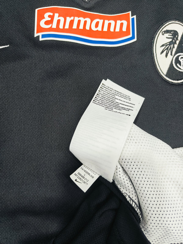 SC Freiburg Training Football Shirt  2015-2016 (L)