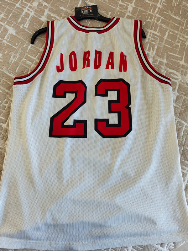 Chicago Bulls Away Basketball Jersey 1990s - 23 Michael Jordan