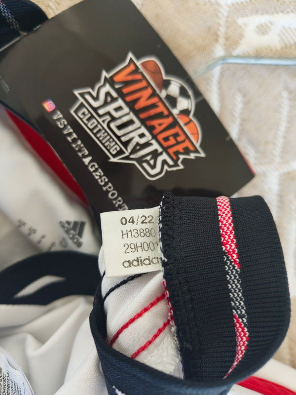 Manchester United 2022-2023 Away Football Shirt Number 7 Ronaldo