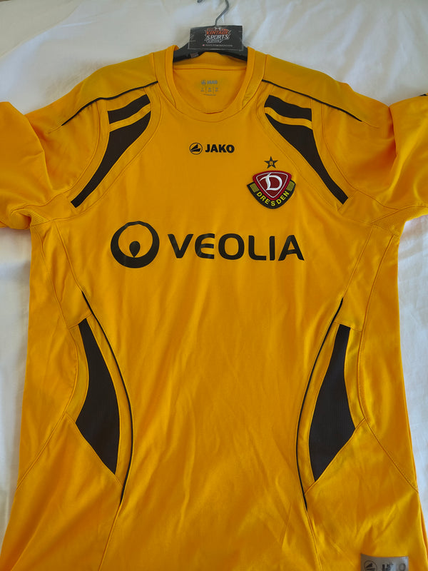 Dynamo Dresden Home Football Shirt 2009-2010 (M-L)