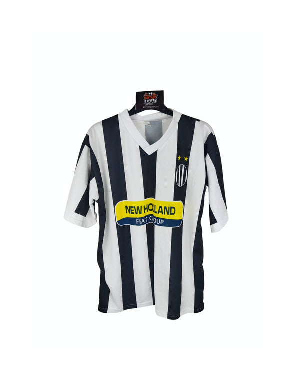Juventus Fan Shirt Home Football Shirt 2009-2010 (S) 28 Diego