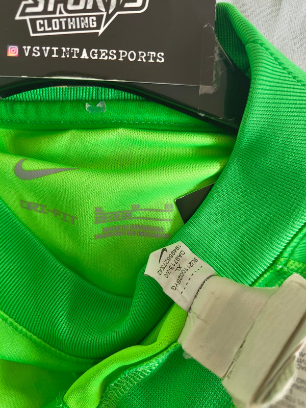 Liverpool FC Goalkeeper Football Shirt 2021-2022 (Youths) 13