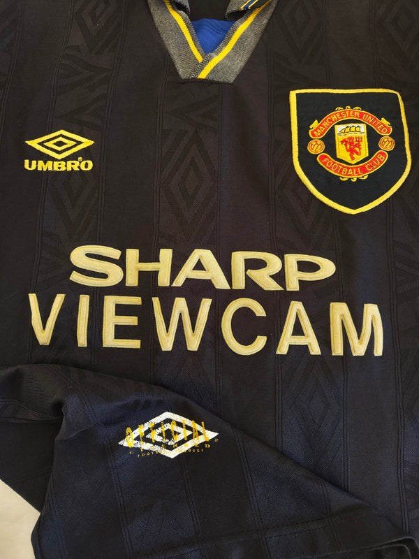 Manchester United Away Football Shirt 1993-1994 (M)