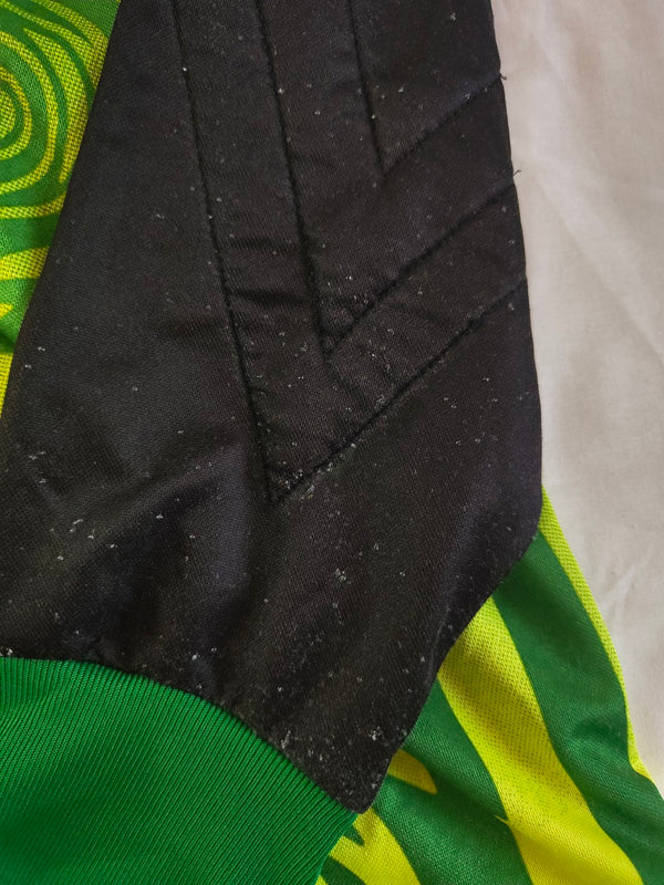 Manchester United Goalkeeper Football Shirt 1997-1998 (Youths)