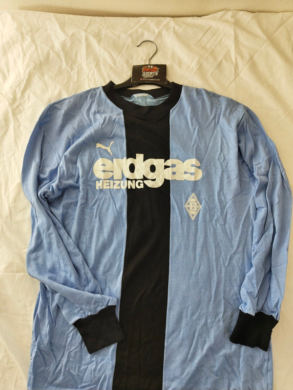Matchworn FC Borussia Monchengladbach Goalkeeper Football Shirt 1970s (L) Number 1