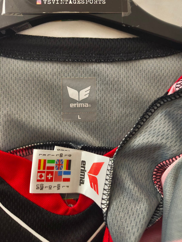 Matchworn Neuchatel Xamax home Football Shirt 2007-2008 (L) #6 Chihab