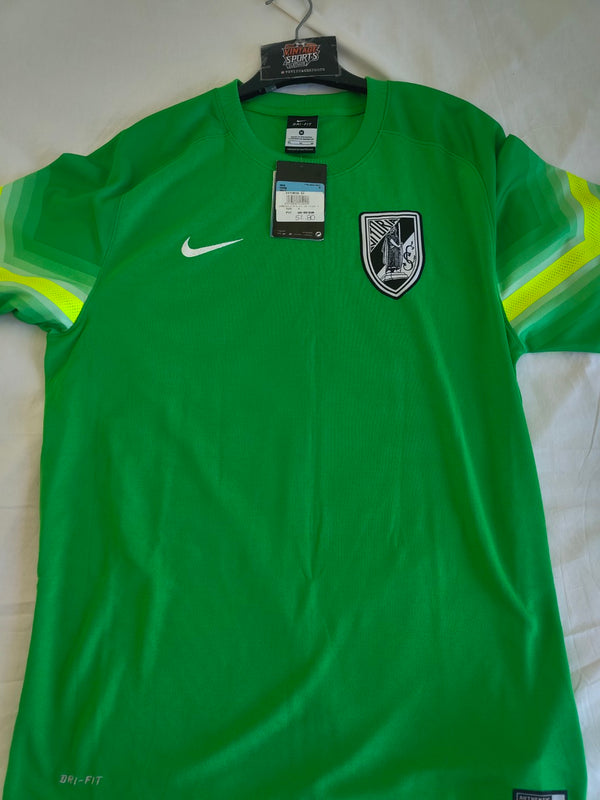 NEW Vitoria Guimaraes SC Goalkeeper Football Shirt 2015-2016 (M)