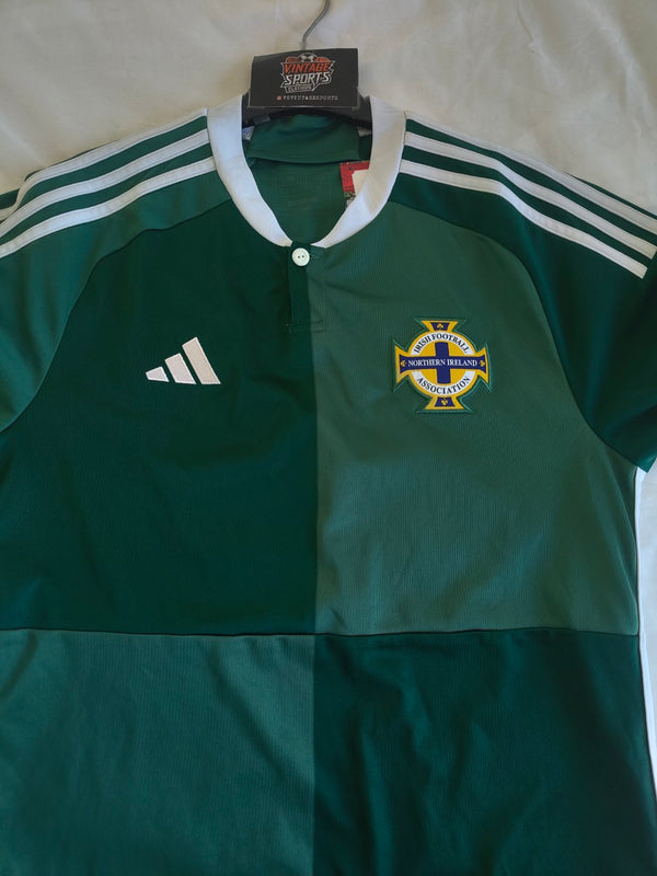 Northern Ireland Home Football Shirt 2022-2023 (M)