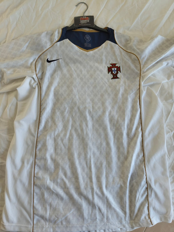 Portugal Away Football Shirt 2004 (XL)