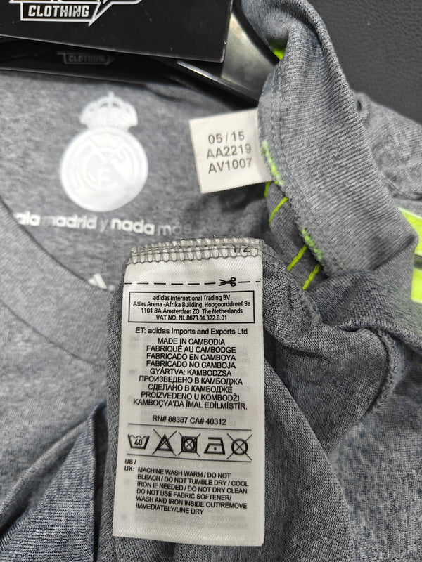 Real Madrid Away Football Shirt 2015-2016 (S)