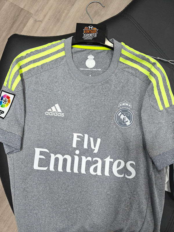 Real Madrid Away Football Shirt 2015-2016 (S)