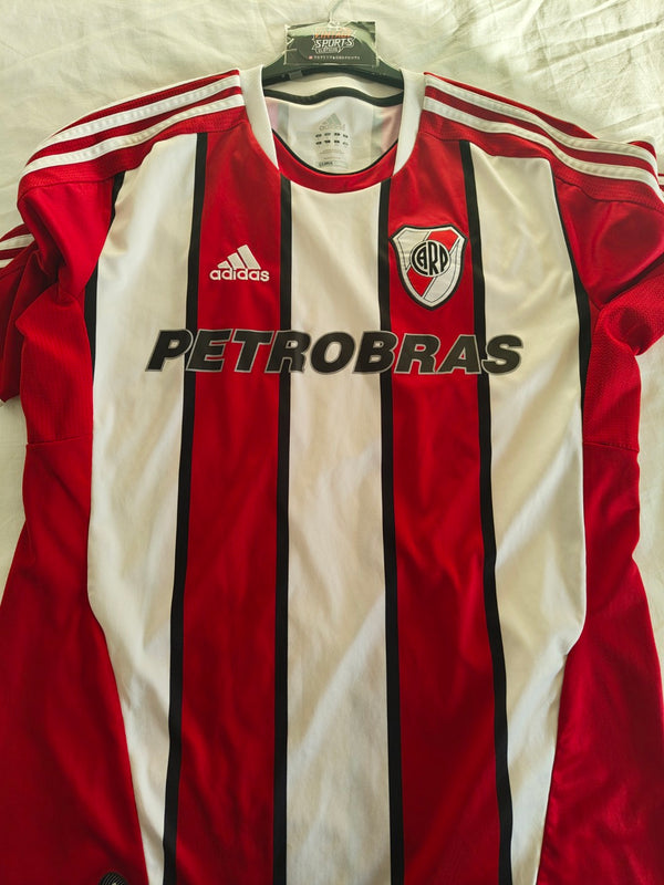 River Plate Away Football shirt 2011-2013 (L)