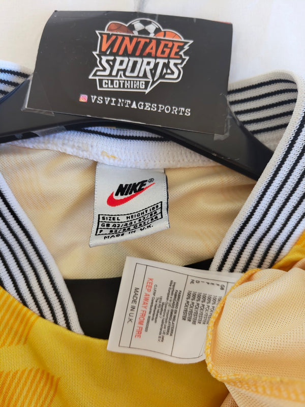 SG Wallau-Massenheim Frankfurt home Handball Shirt 1997-1998 (L) 69 Weber