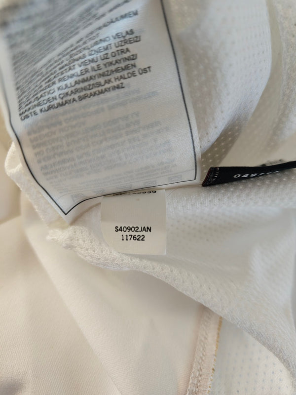 Turkey Away Football Shirt 2004 (L)