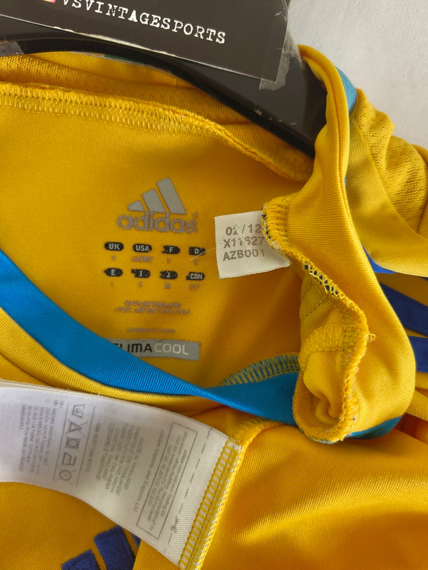 Ukraine home Football Shirt 2012-2013 (S)