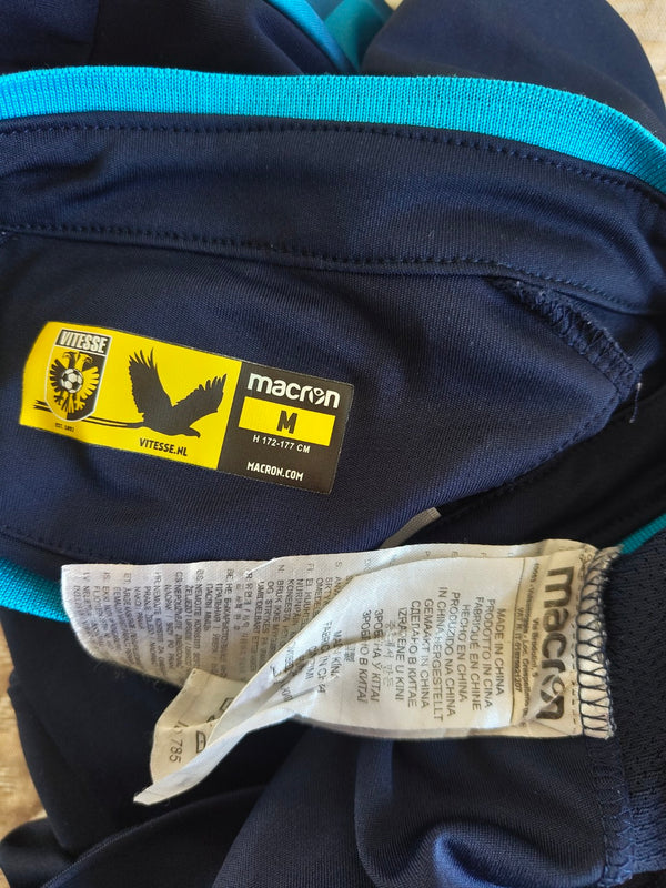 Vitesse Away Football Shirt 2018-2019 (M) 18 Odegaard