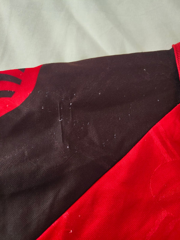 Vitoria Home Football Shirt 1997-1998 (L) #10