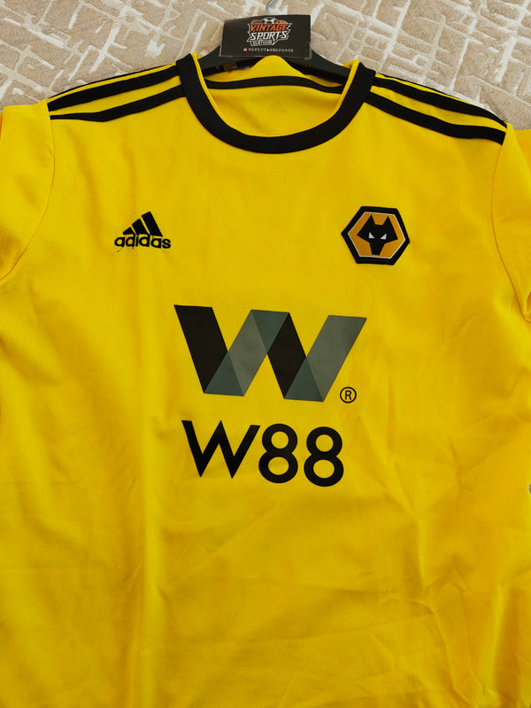 Retro Wolverhampton Wanderers Wolves Home Football Shirt 2018-2019 #8 Neves