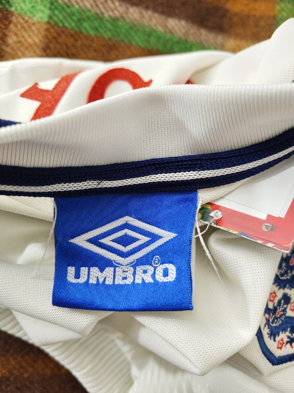 England Home Football Shirt 1999-2001 Number 6 Wise